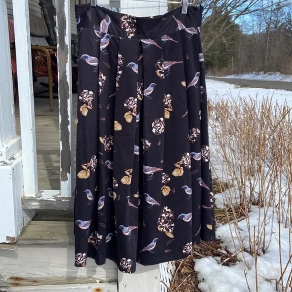 Modcloth retro quirky bird box pleated midi skirt, size small - Picture 1 of 6